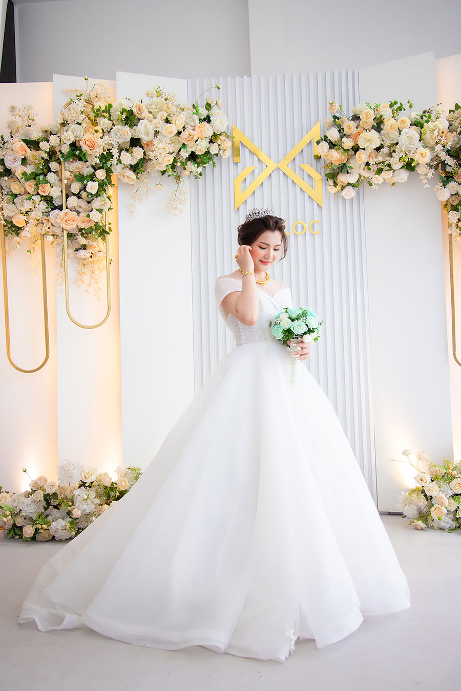 Trang điểm cô dâu tại nhà cùng Make Up Artist nổi tiếng