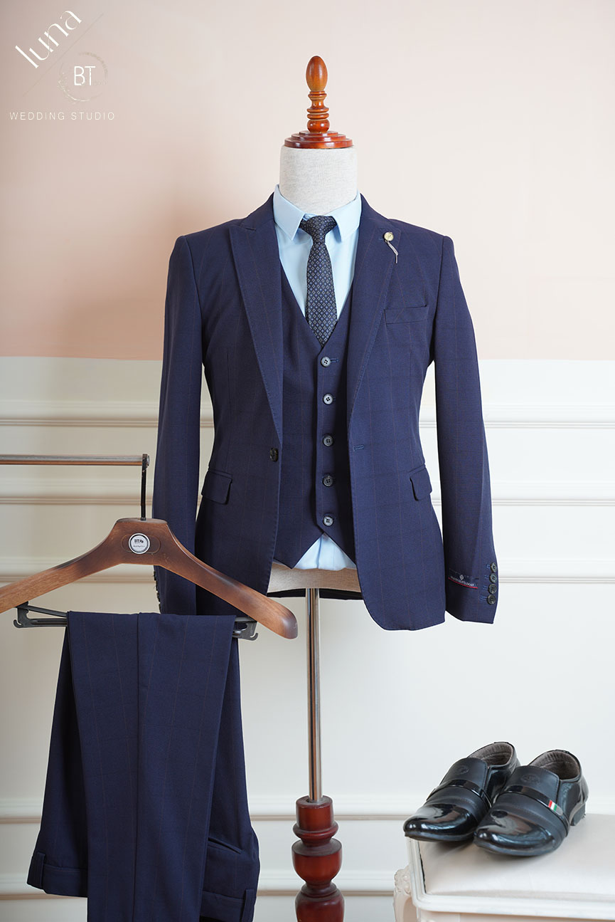 Mẫu vest cưới 03
