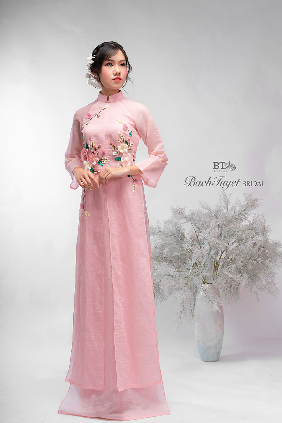 Cho thuê áo dài dự tiệc cưới