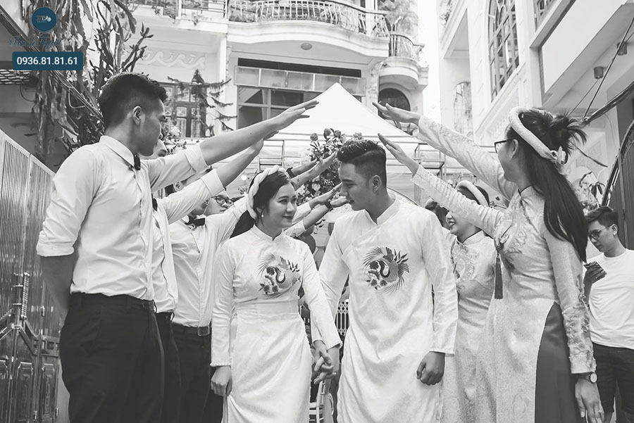 Chụp hình phóng sự cưới