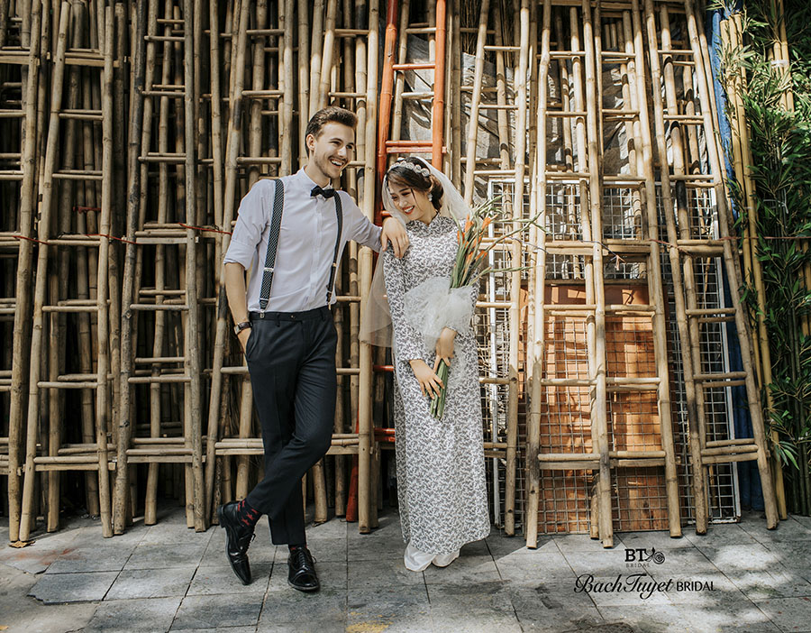 Trang phục chụp ảnh cưới phố cổ