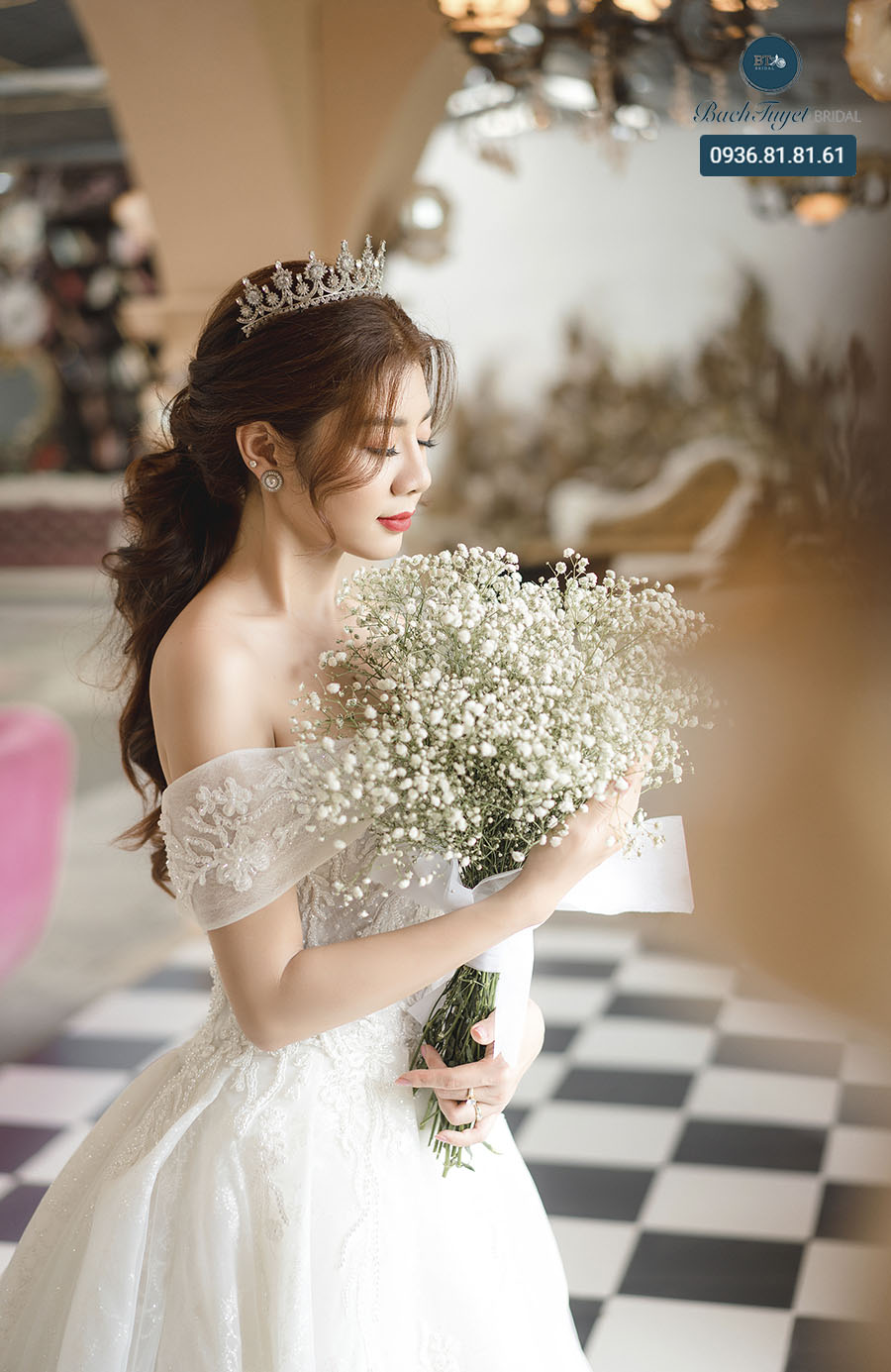 Trang phục cô dâu chụp ảnh cưới trong studio