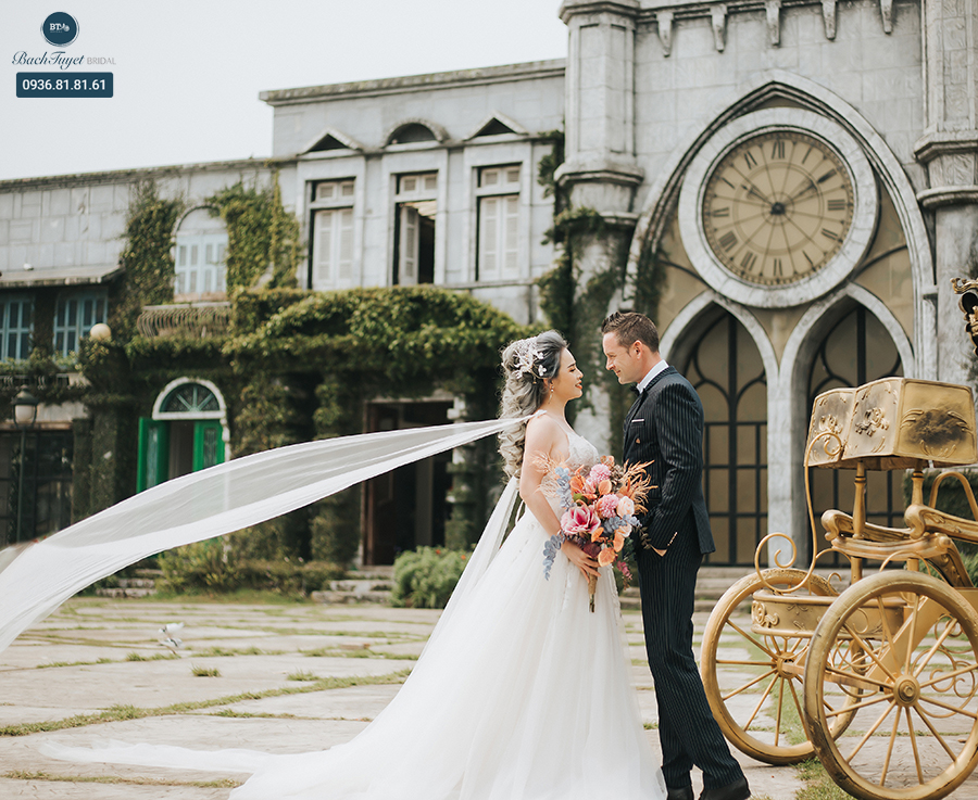 Ảnh cưới ở lâu đài thời gian