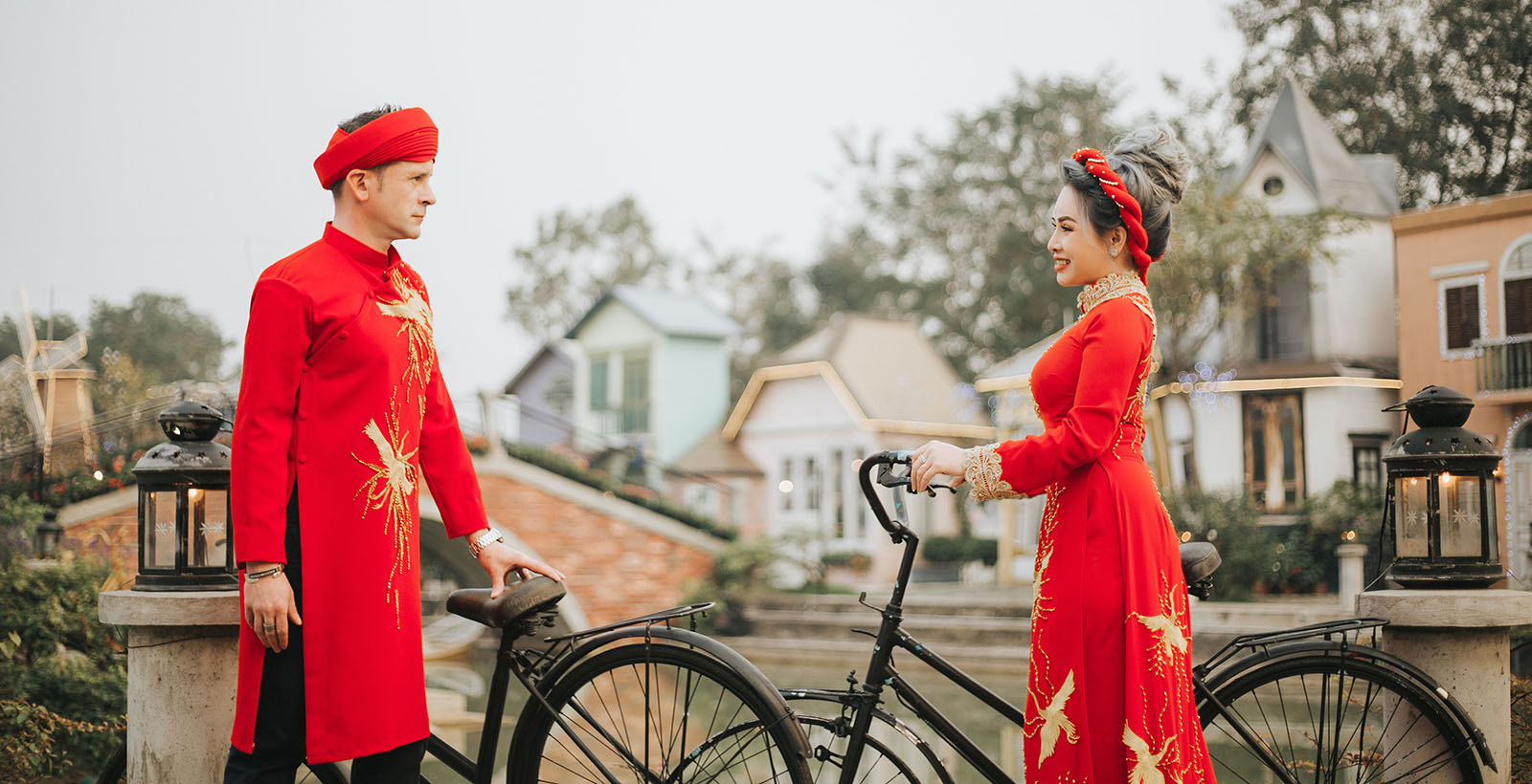 Từ lãng mạn đến sành điệu với ý tưởng chụp ảnh cưới với xe