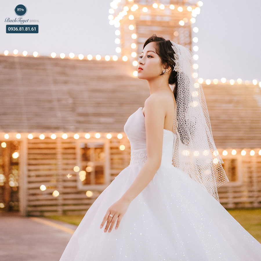 Tóc buộc đuôi ngựa