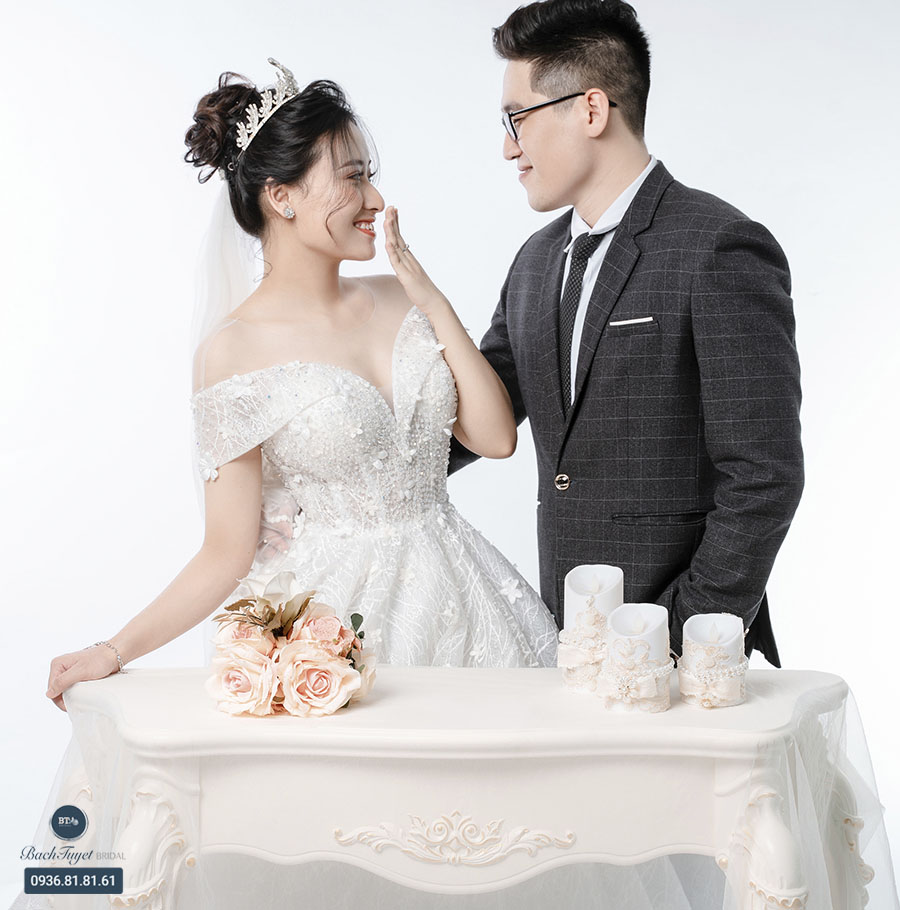 Ảnh cưới đơn giản đặt cảm xúc lên hàng đầu