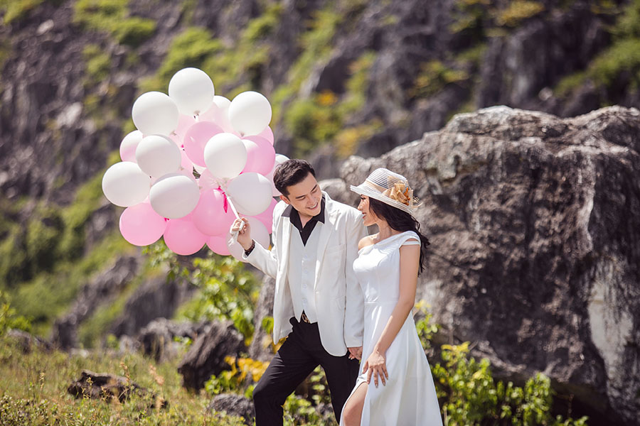Chọn trang phục cưới hài hòa với cảnh sắc