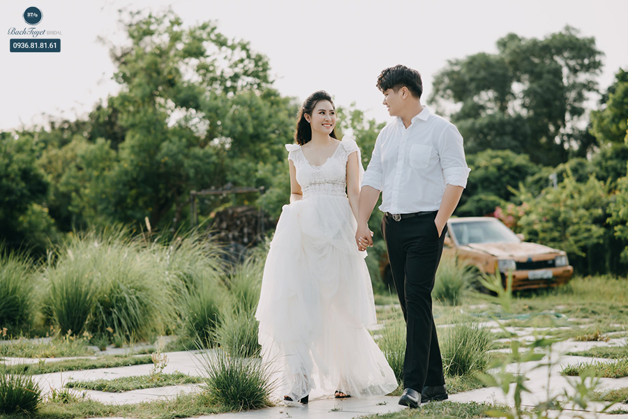 Chụp ảnh cưới đơn giản đẹp tự nhiên
