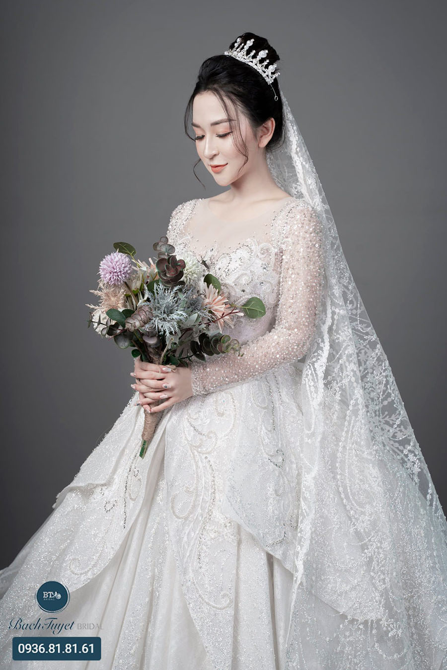 Váy cưới dáng chữ A