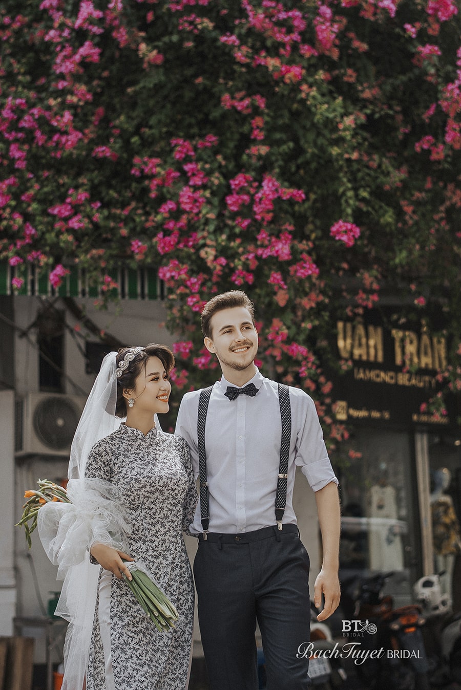 áo dài cưới truyền thống