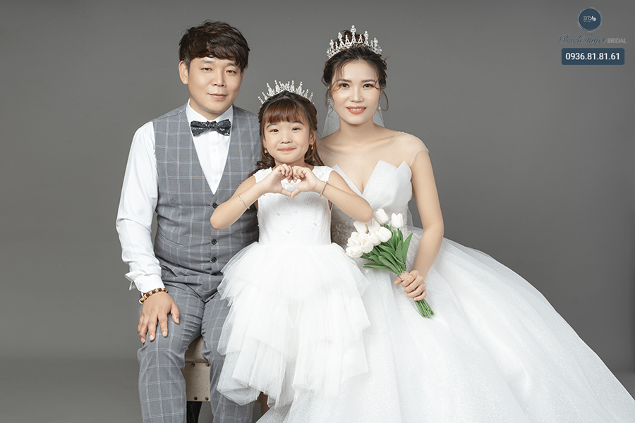 chụp ảnh gia đình 3 người