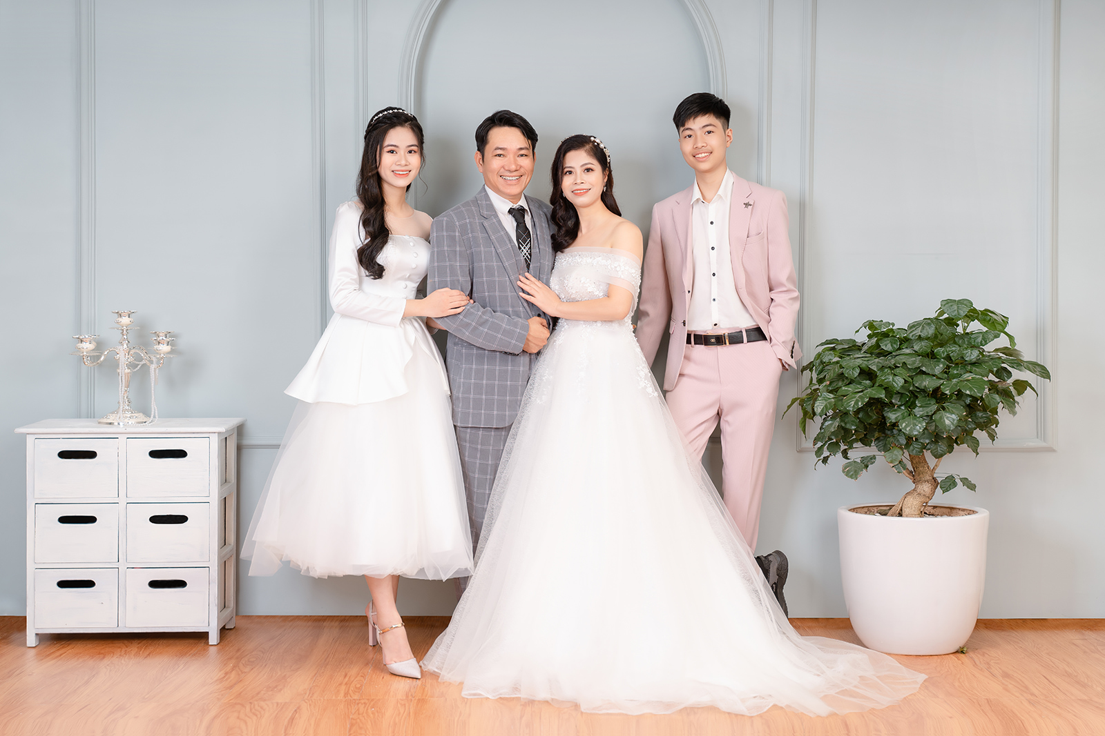 Chụp ảnh gia đình nên mặc gì cho đẹp và ấn tượng nhất?