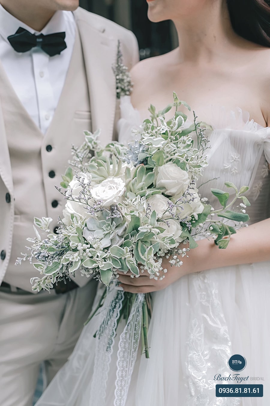 đám cưới ăn hỏi mặc gì váy cưới và vest