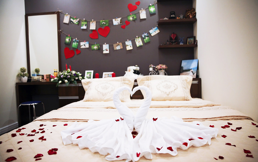 trang trí phòng cưới bằng khăn tắm