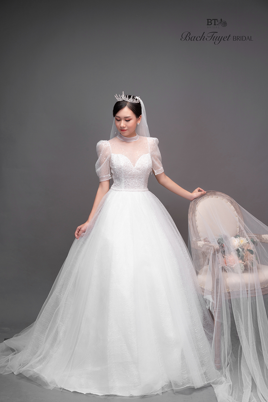váy cưới tay bồng