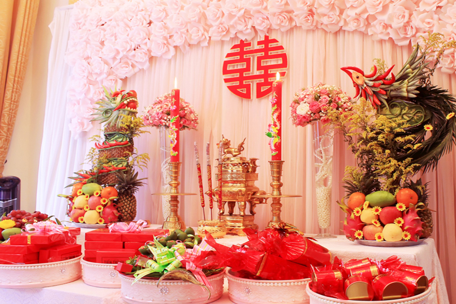 những vật dụng cần thiết để trang trí bàn thờ gia tiên ngày cưới