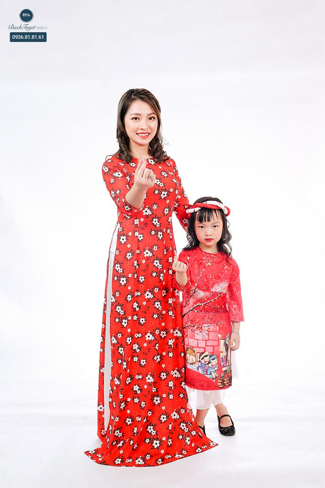 Ý tưởng chụp ảnh mẹ và bé với áo dài