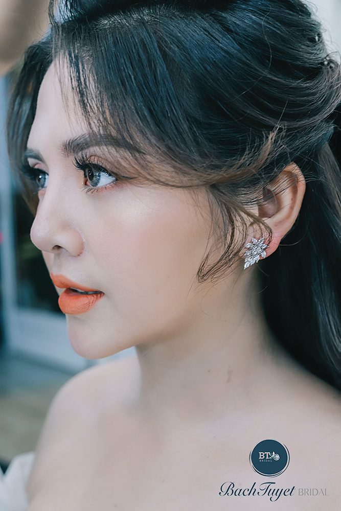 Cách chọn màu son cho nàng dâu mặt tròn