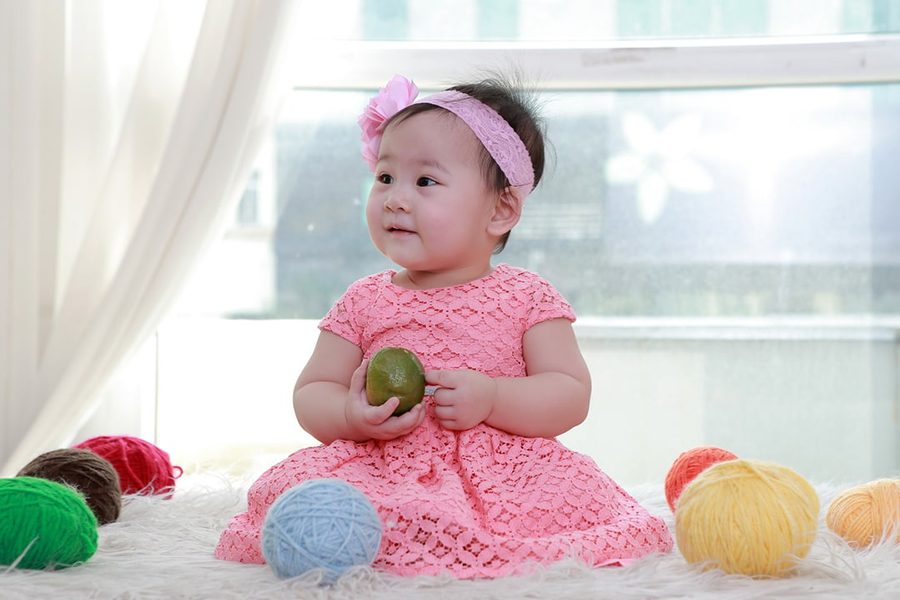 Trang phục phù hợp để chụp ảnh cho bé sơ sinh