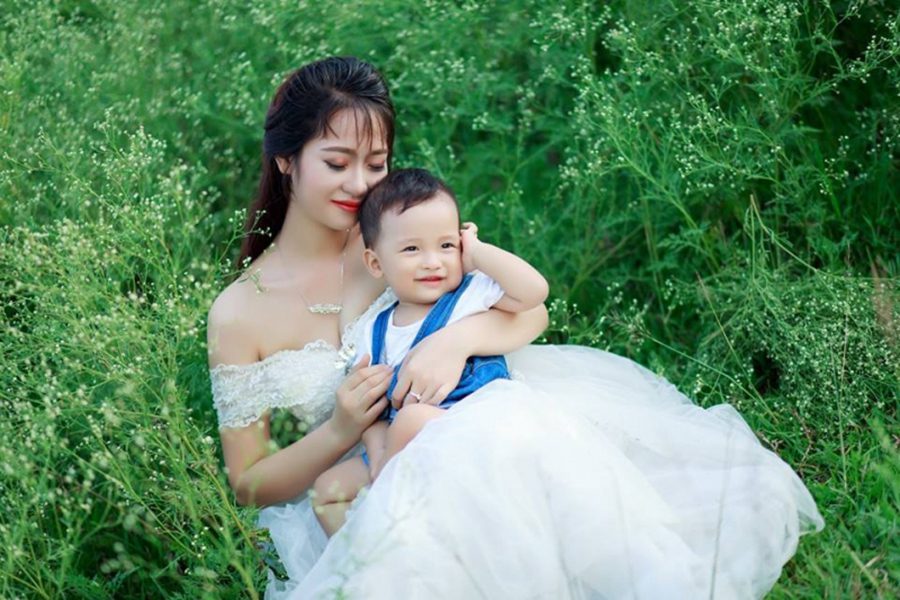 Lưu ý khi chọn địa điểm chụp mẹ và bé ngoại cảnh
