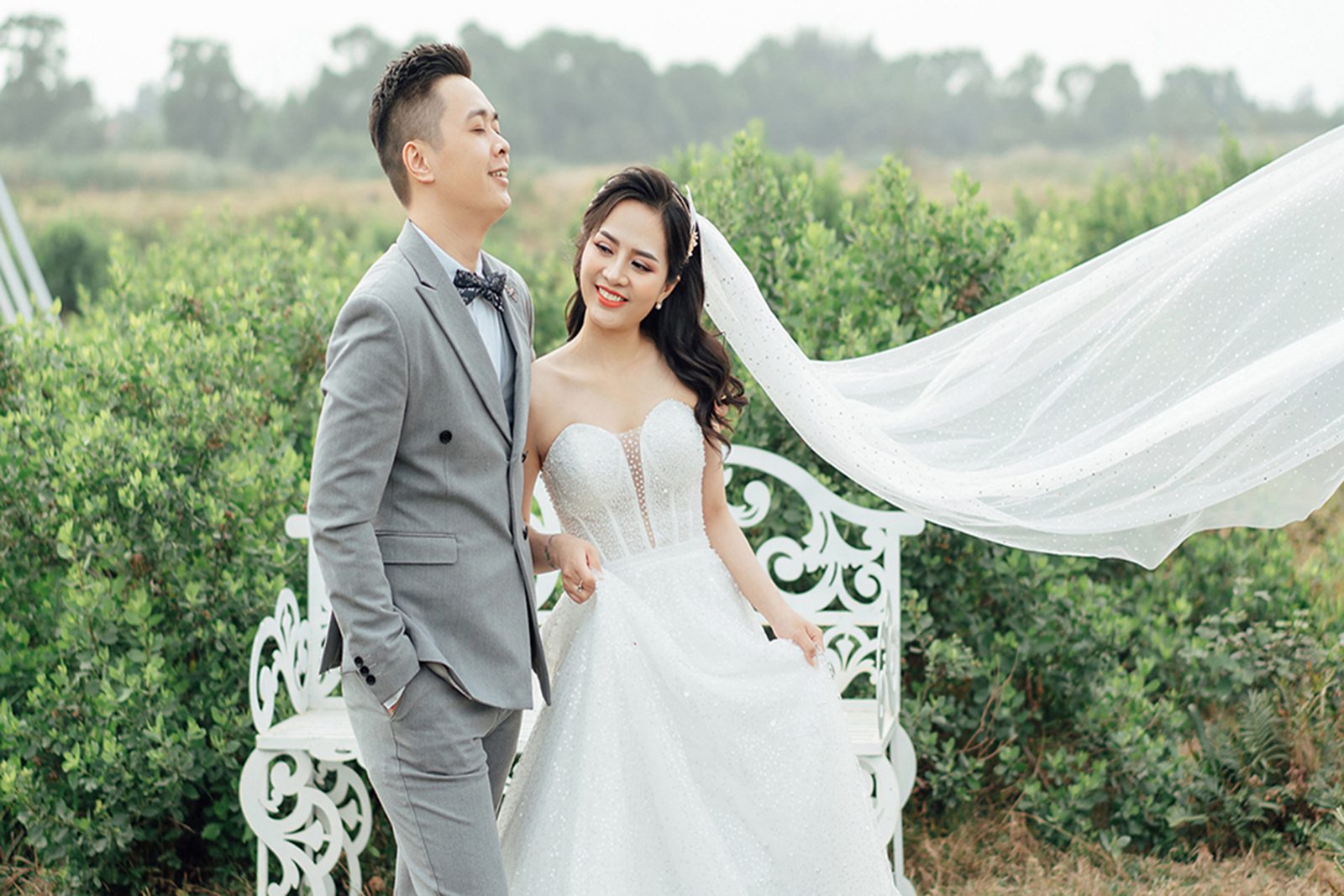 Bí kíp “chuẩn không cần chỉnh” khi trang điểm cô dâu mặt tròn