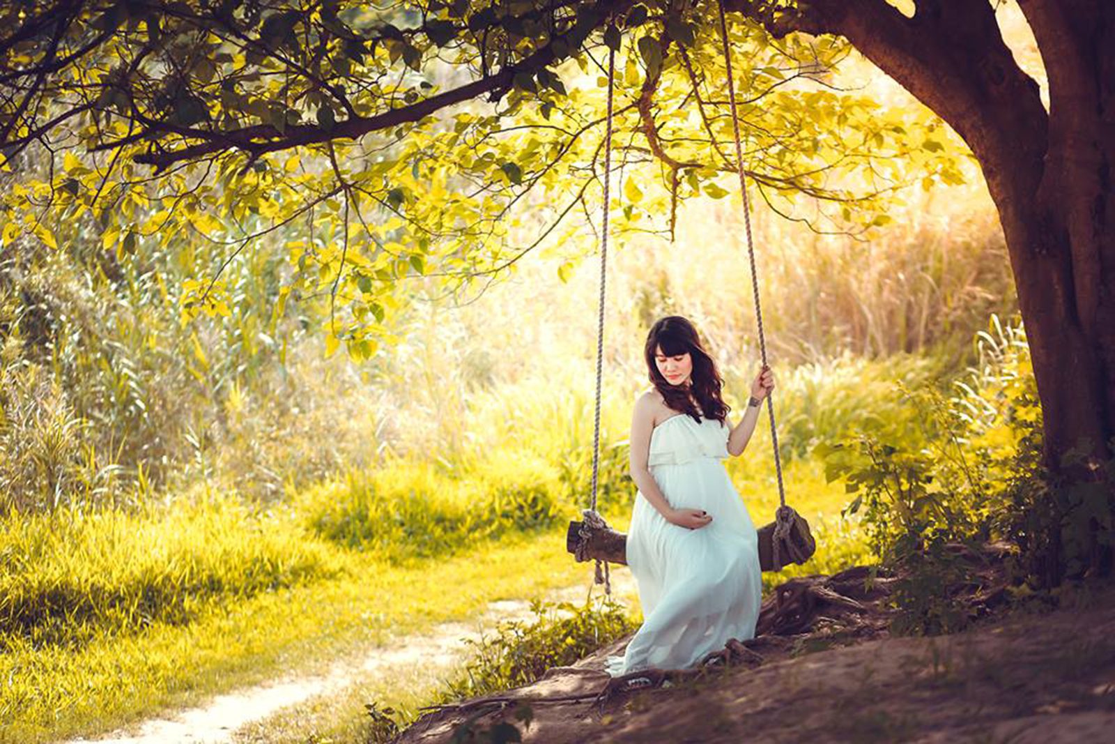 Chụp ảnh bầu dã ngoại: Những điều mẹ bầu cần lưu ý