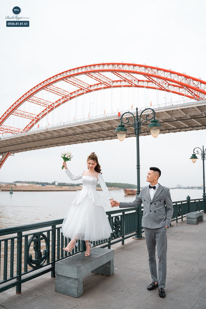 Chụp ảnh cưới đường phố không lo bị nhàm chán 