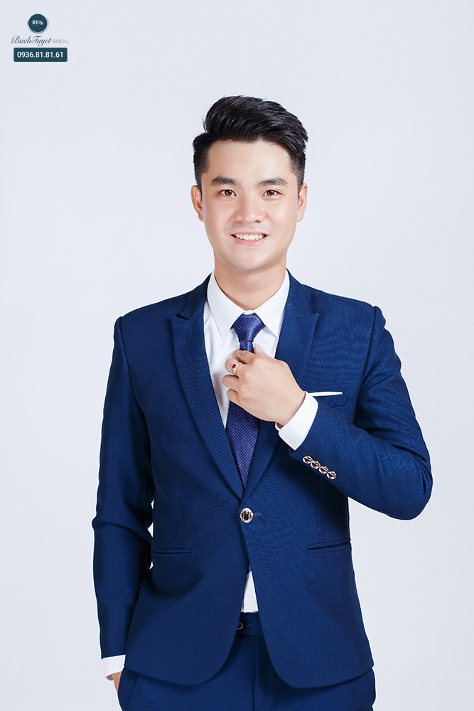 Áo vest màu xanh navy đẳng cấp