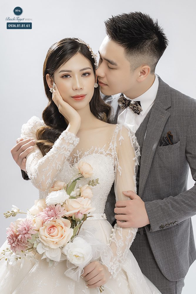 Chọn màu sắc chủ đạo cho hoa cưới