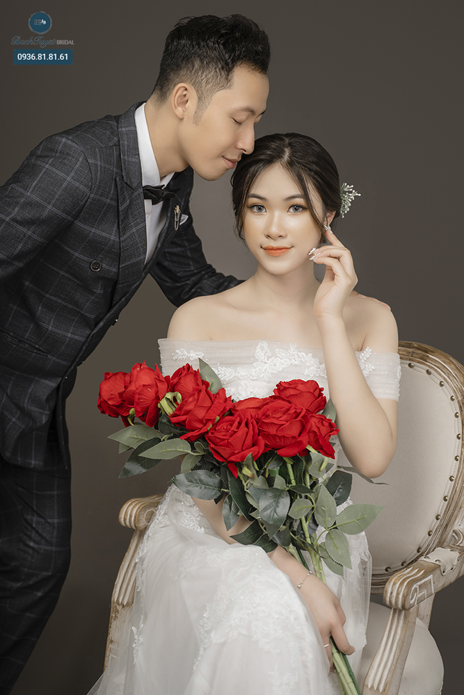 Hoa cưới cầm tay dáng dài