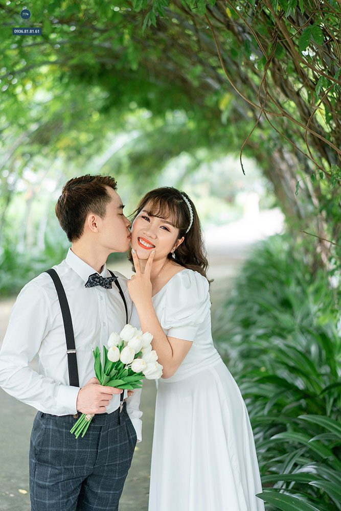 Chuẩn bị trang phục và phụ kiện phù hợp trước buổi chụp ảnh cưới 
