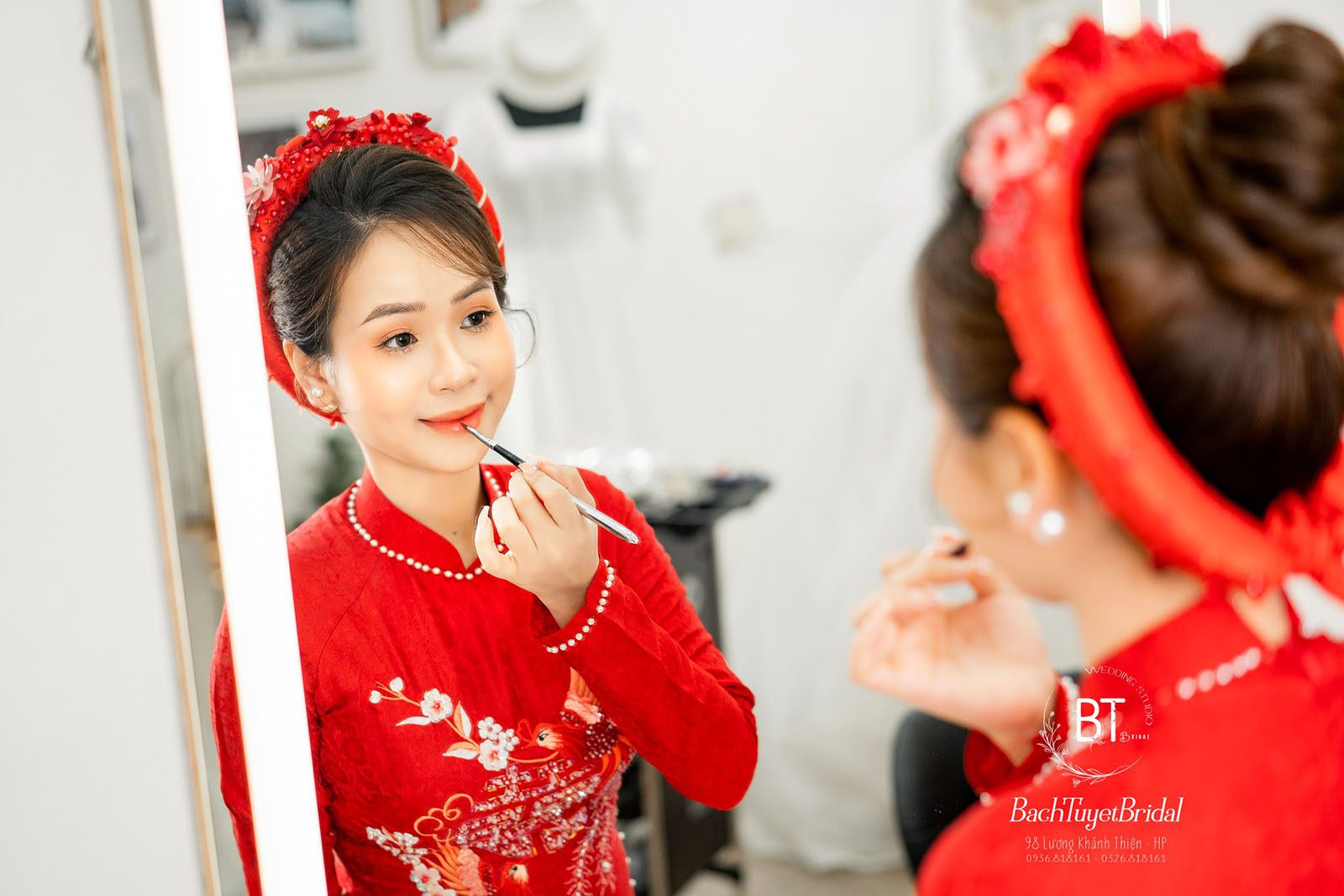 5 kiểu tóc cho cô dâu đội mấn xinh đẹp, thu hút mọi ánh nhìn