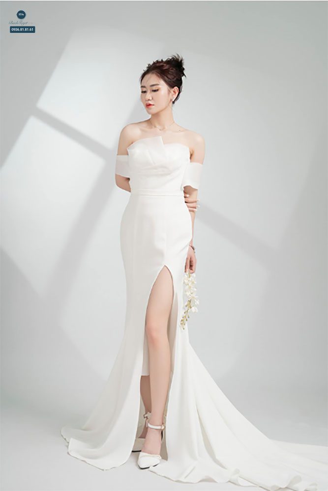 Váy cưới luxury xẻ tà dáng dài 