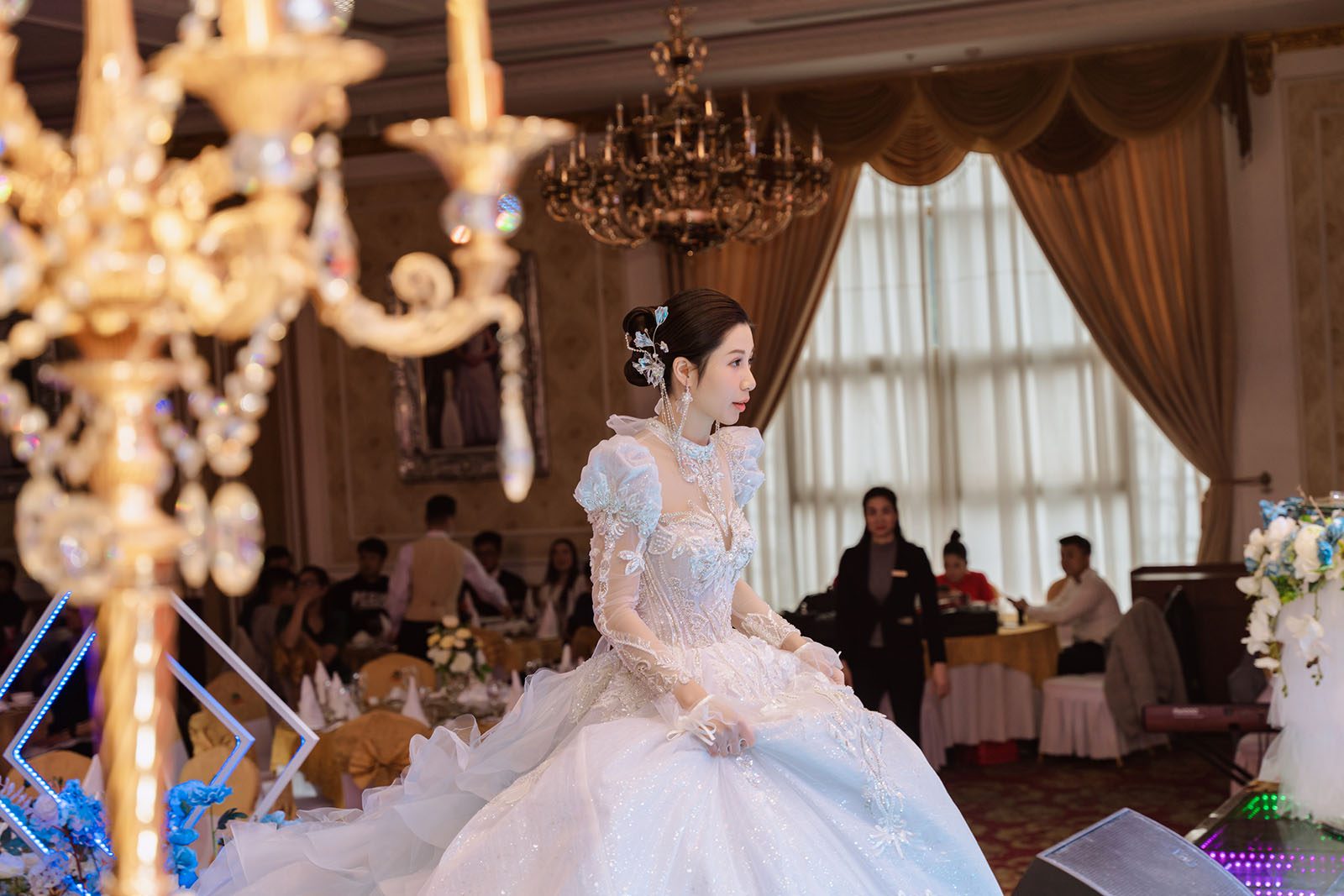 Váy cưới thiết kế riêng và những lưu ý khi đặt may cô dâu nên biết