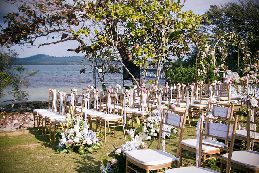 Trang trí tiệc cưới bãi biển 