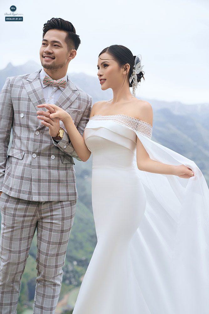 Tạo dáng chụp ảnh cưới ngoại cảnh