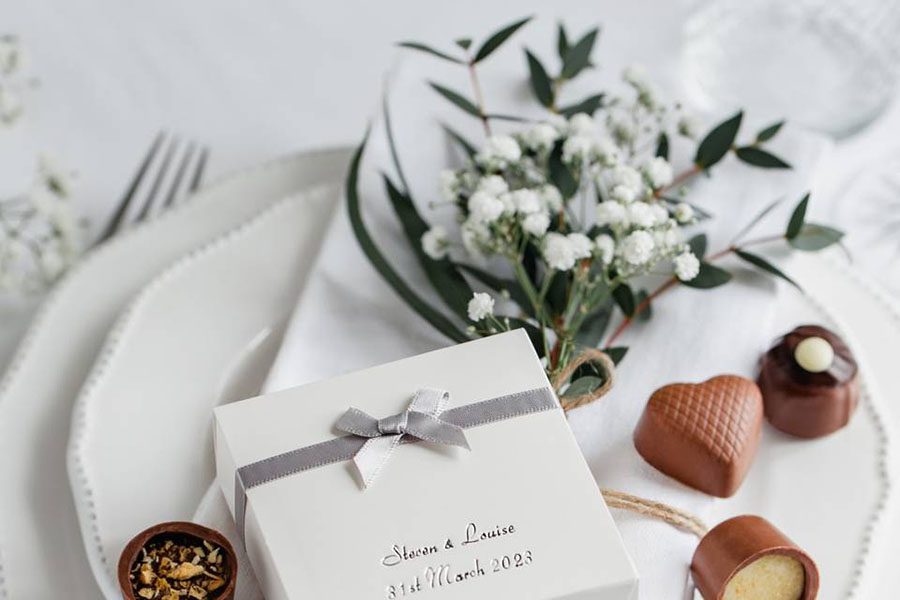 Chọn chocolate làm quà đáp lễ 