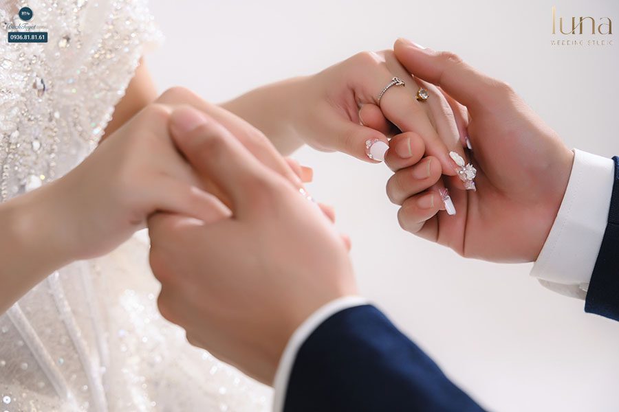 Chọn khoảnh khắc thay vì để ý số lượng ảnh cưới