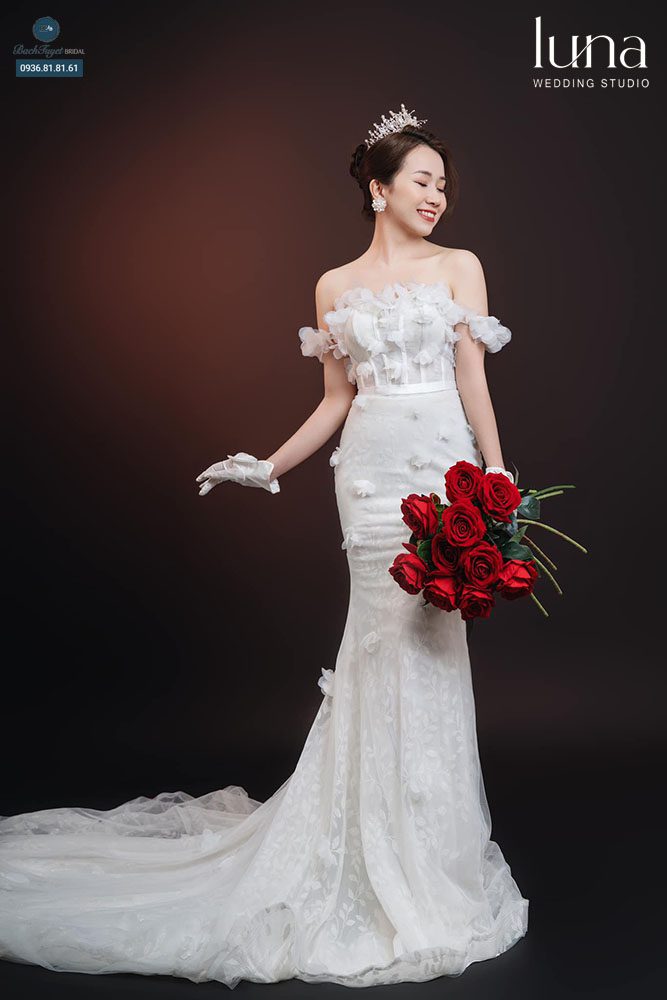 Tùng váy cưới đuôi cá 