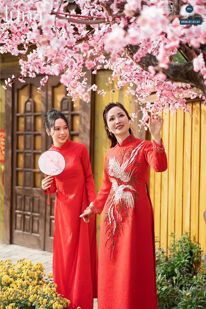 Phụ kiện chụp ảnh áo dài Tết 