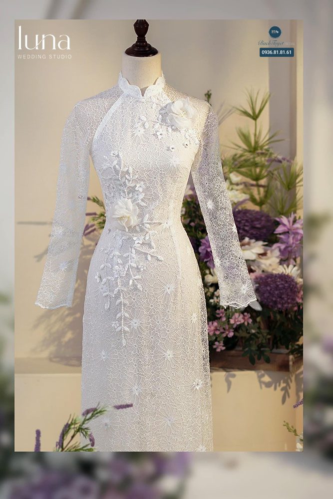 Áo dài cách tân phối ren 