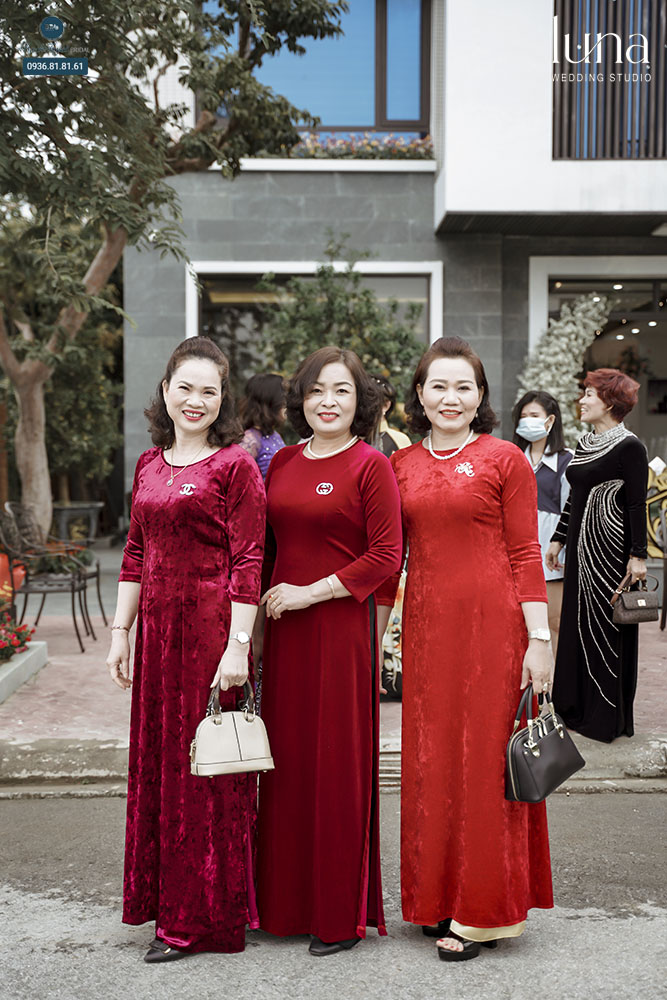 Chọn áo dài nhung theo dáng người 