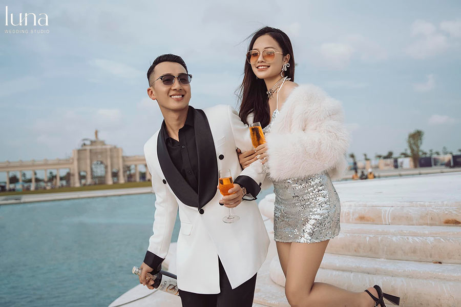 Chụp ảnh cưới tại Quảng trường Châu u - Đảo Vũ Yên, Hải Phòng 