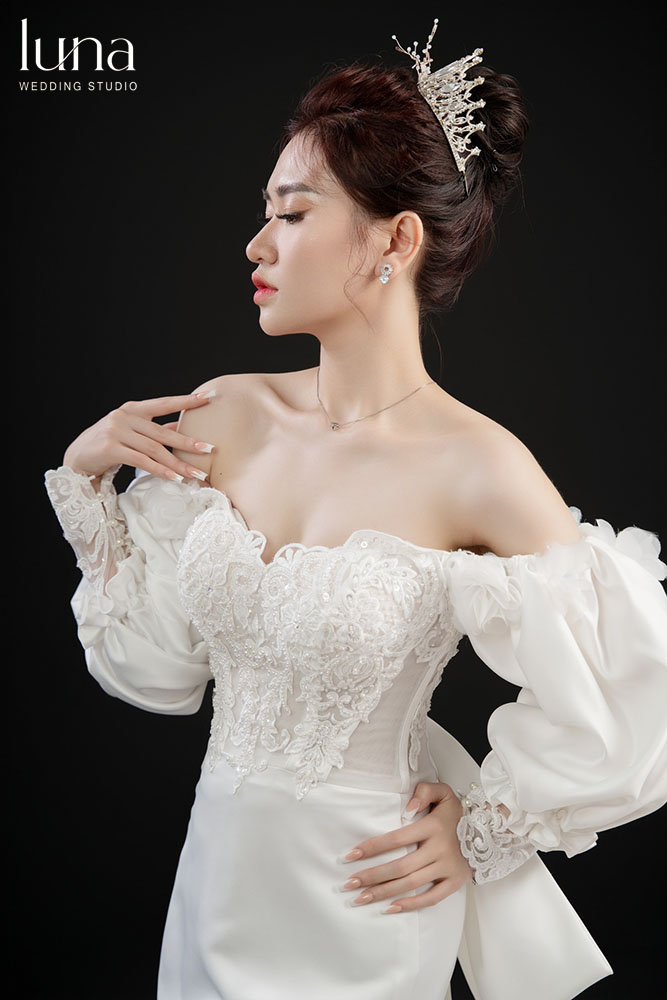 Tóc bới cao đánh phồng 