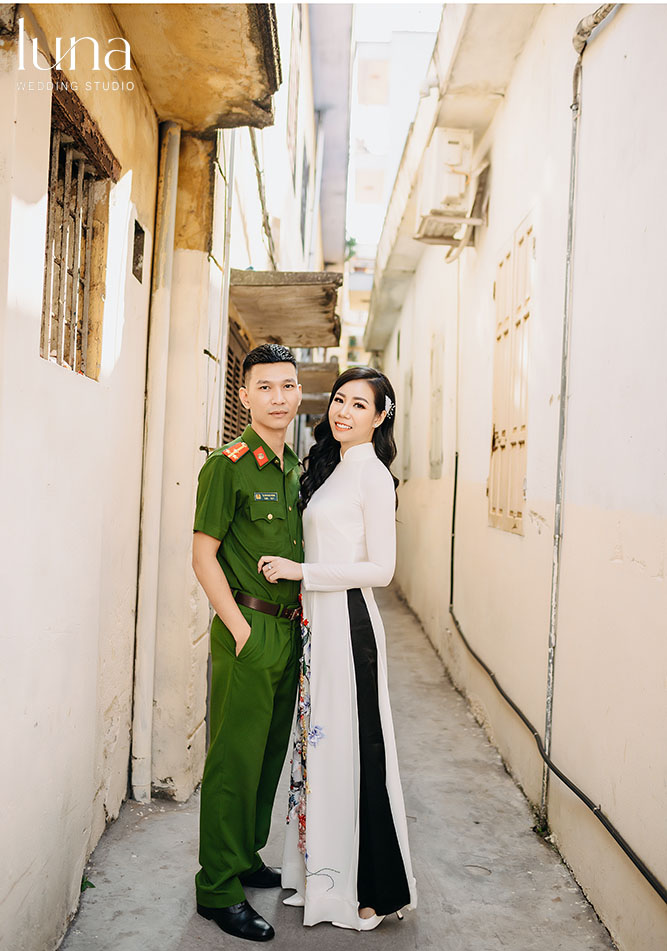 Trang phục tự do với quân phục 